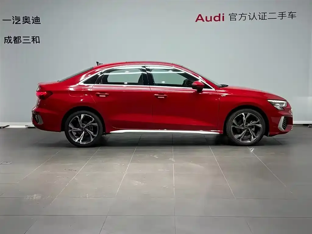 Audi A3 2023 из CN, фото 4