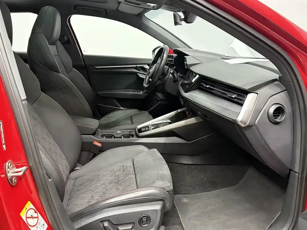 Audi A3 2023 из CN, фото 7