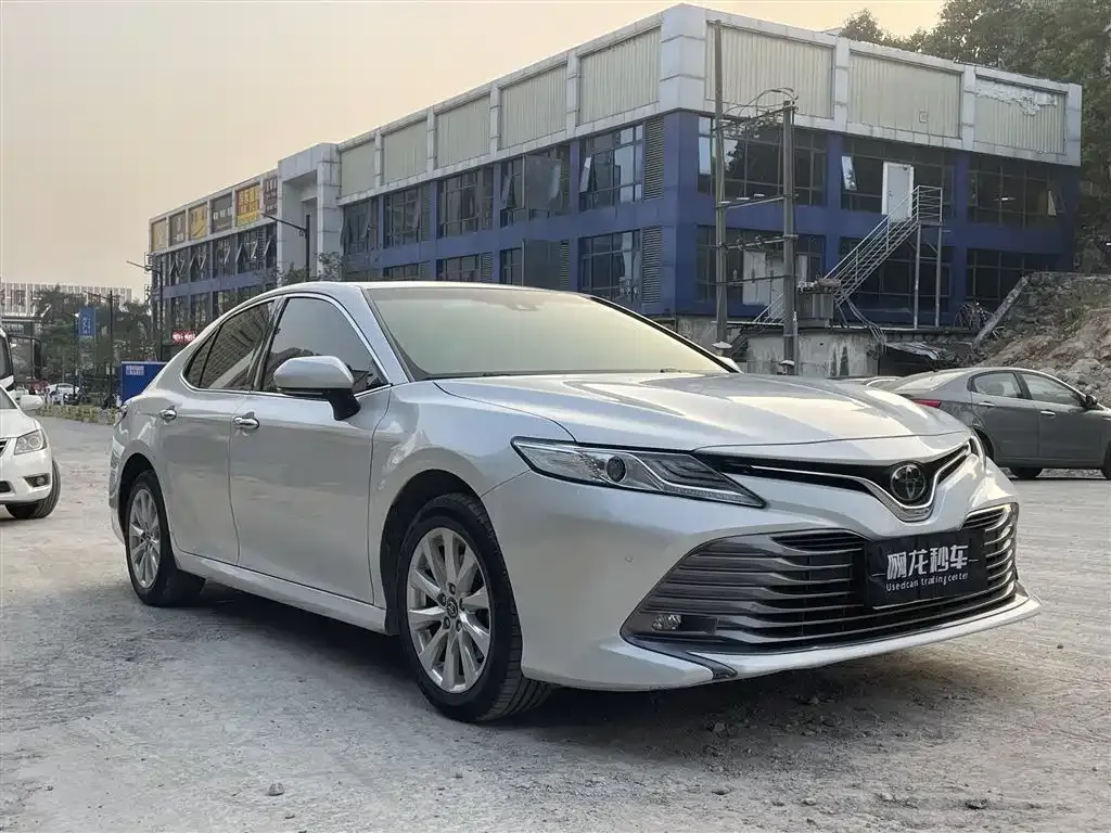 Toyota Camry 2021 из CN, фото 7