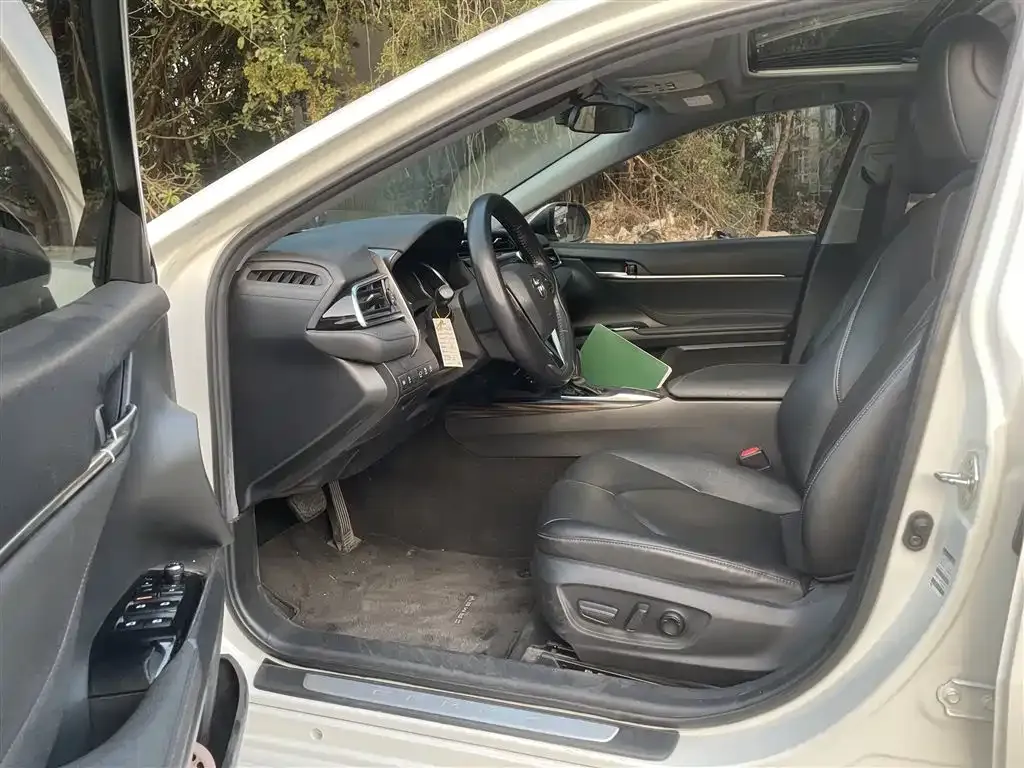 Toyota Camry 2021 из CN, фото 6