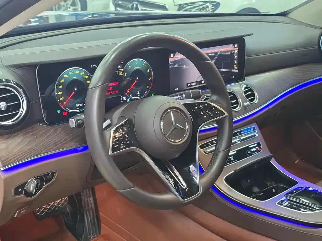 Mercedes-Benz E-Class 2023 из CN, фото 2