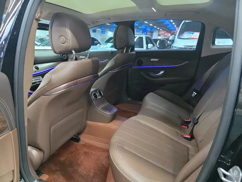 Mercedes-Benz E-Class 2023 из CN, фото 3