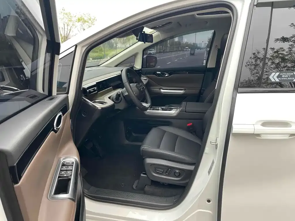 GAC Motor E8 Hybrid 2024 из CN, фото 4