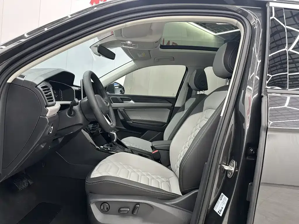 Volkswagen Tayron 2023 из CN, фото 9