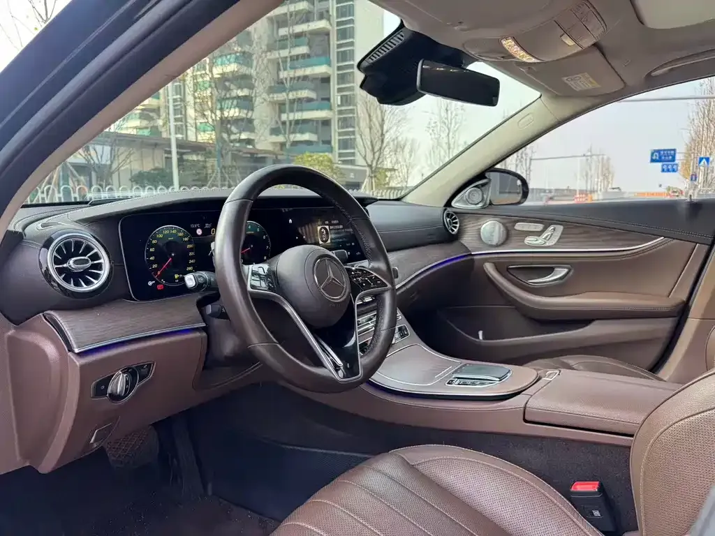 Mercedes-Benz E-Class 2023 из CN, фото 3