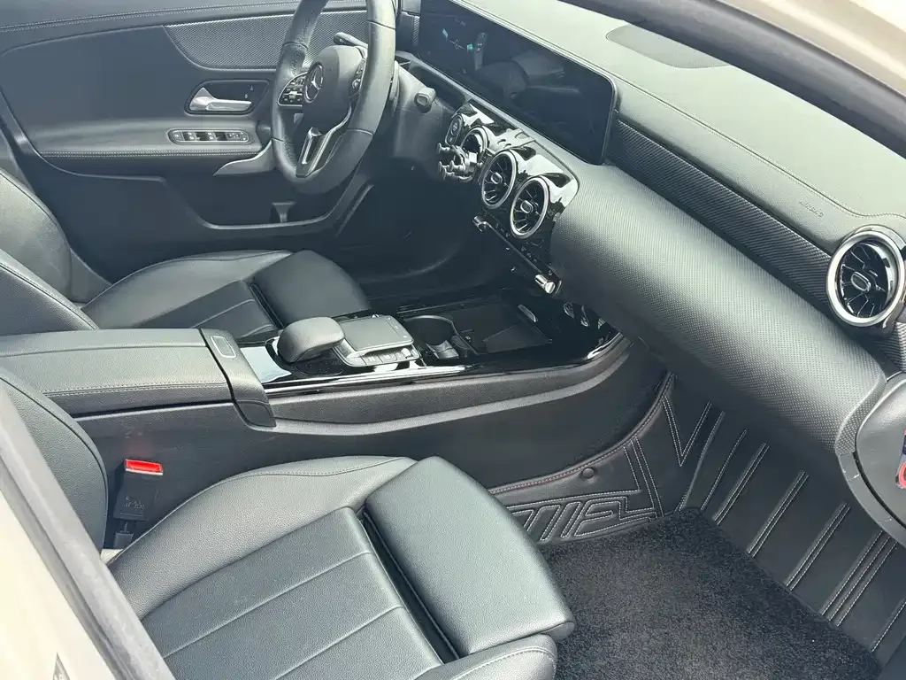 Mercedes-Benz A-Class 2021 из CN, фото 7