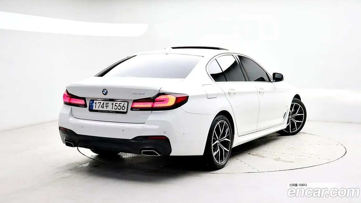 BMW 5-Series — фото 4