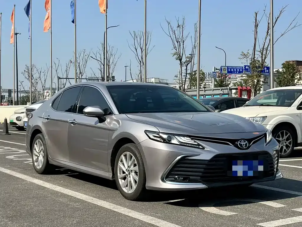 Toyota Camry 2021 из CN, фото 4