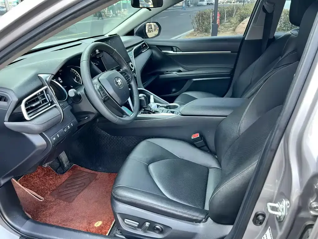 Toyota Camry 2021 из CN, фото 5