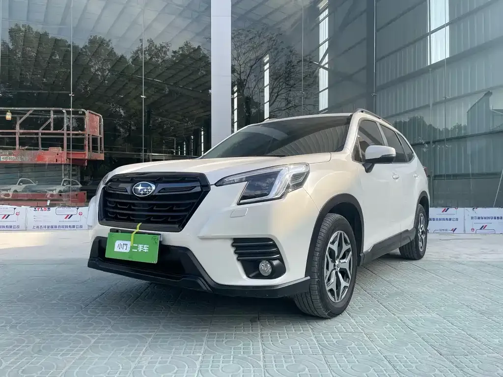 Subaru Forester — фото 1