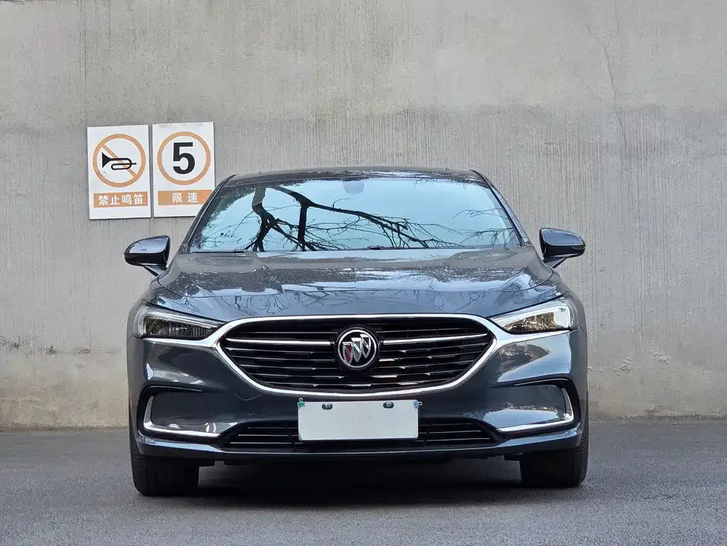 Buick LaCrosse — фото 6