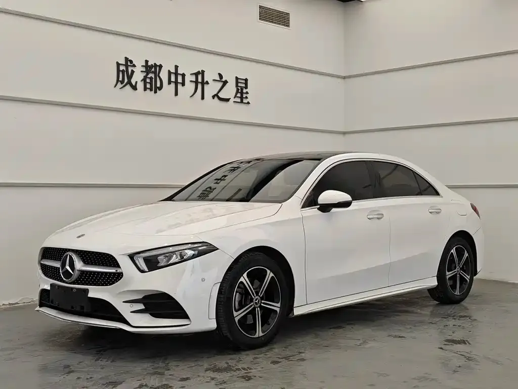 Mercedes-Benz A-Class 2023 из CN, фото 1