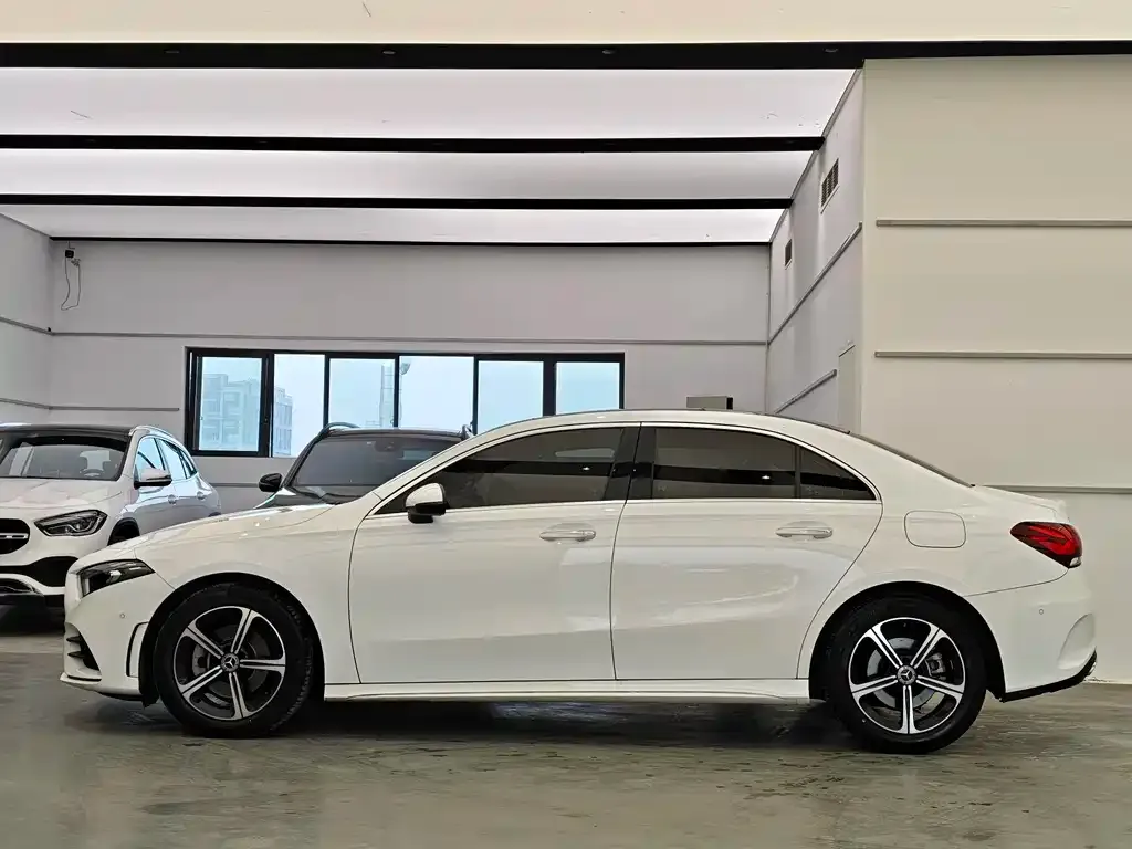 Mercedes-Benz A-Class 2023 из CN, фото 5
