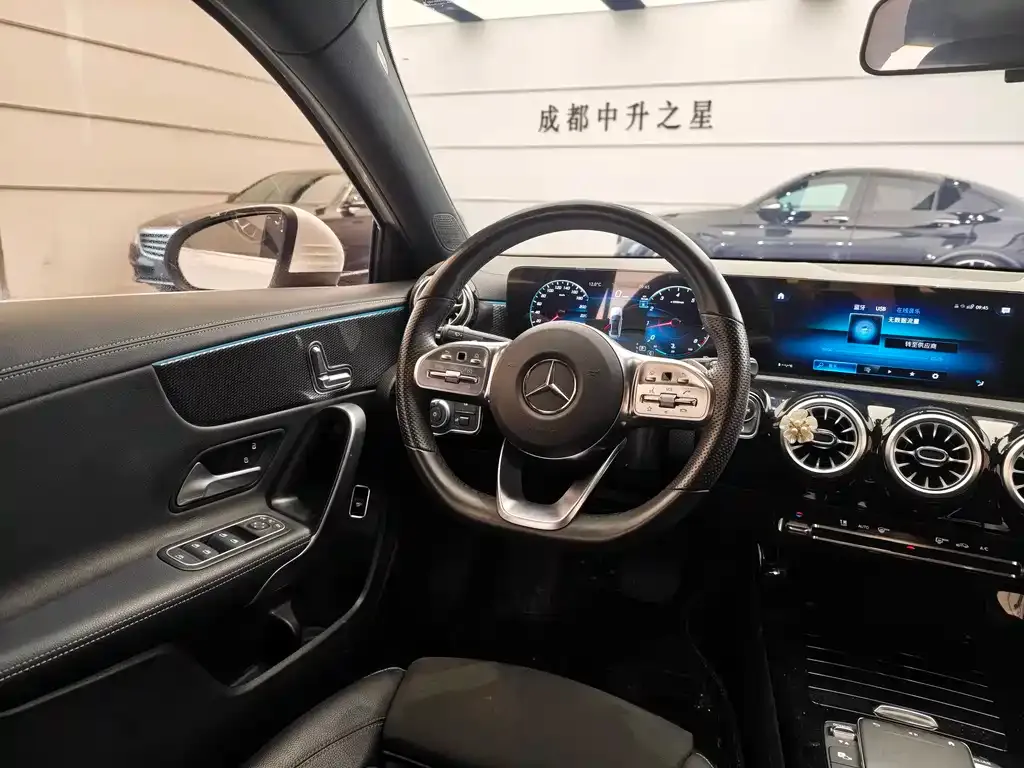 Mercedes-Benz A-Class 2023 из CN, фото 6