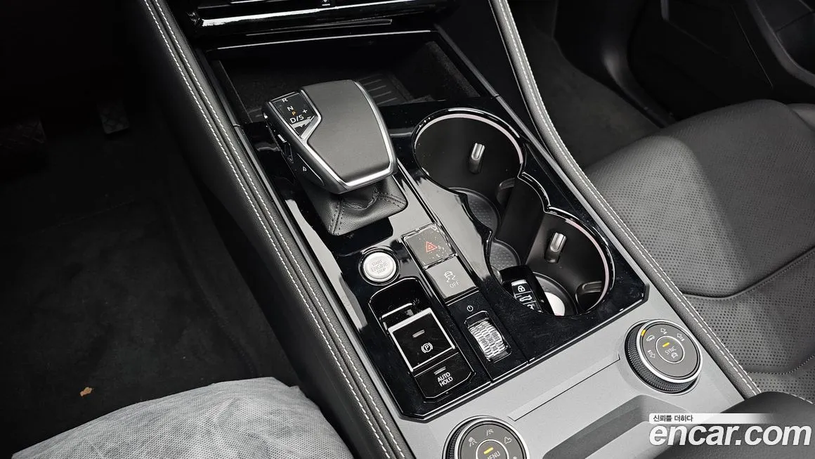 Volkswagen Touareg 2026 из KR, фото 4