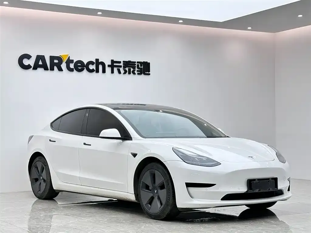 Tesla Model 3 — фото 5