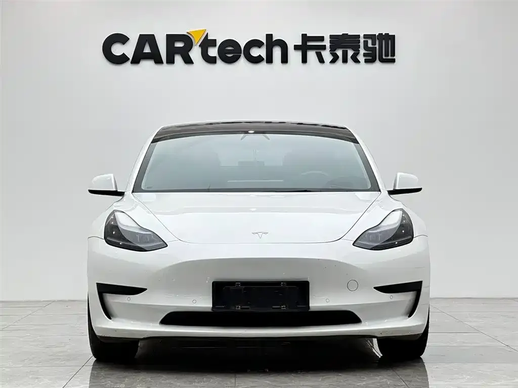 Tesla Model 3 — фото 4