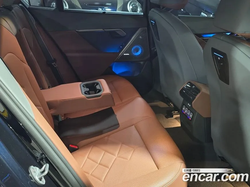 BMW 5-Series 2025 из KR, фото 4