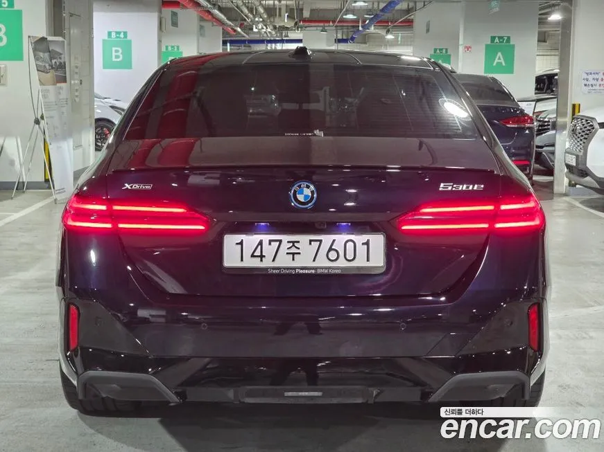 BMW 5-Series 2025 из KR, фото 8