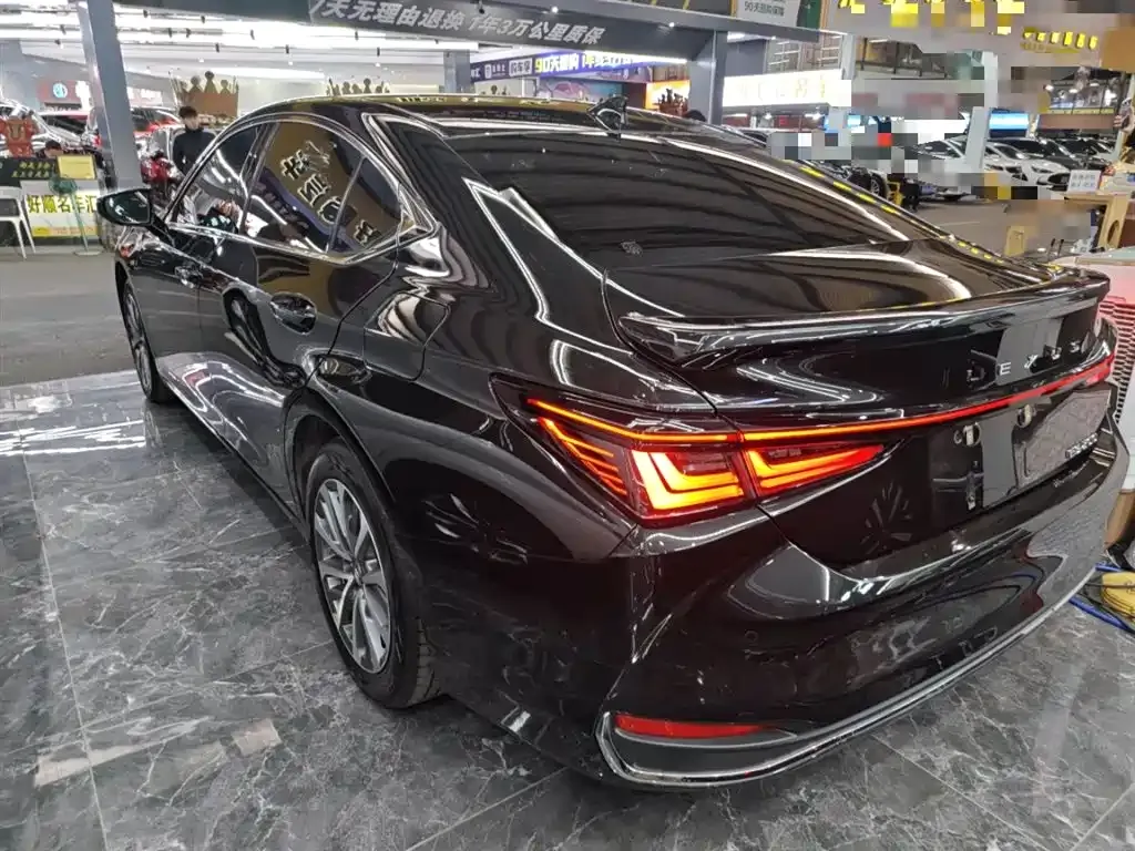 Lexus ES 2025 из CN, фото 9