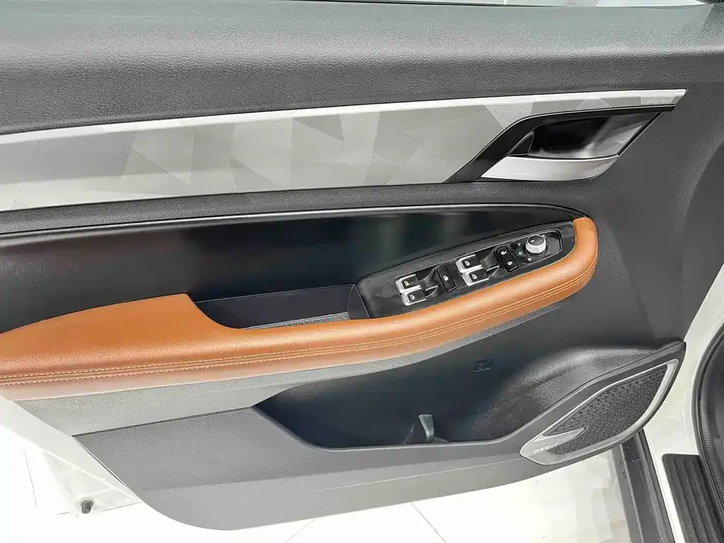 Geely Vision X6 2023 из CN, фото 4