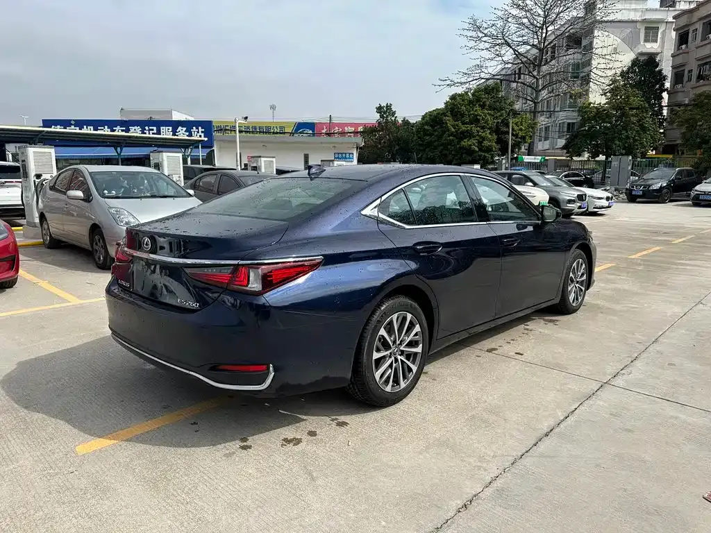 Lexus ES 2023 из CN, фото 8