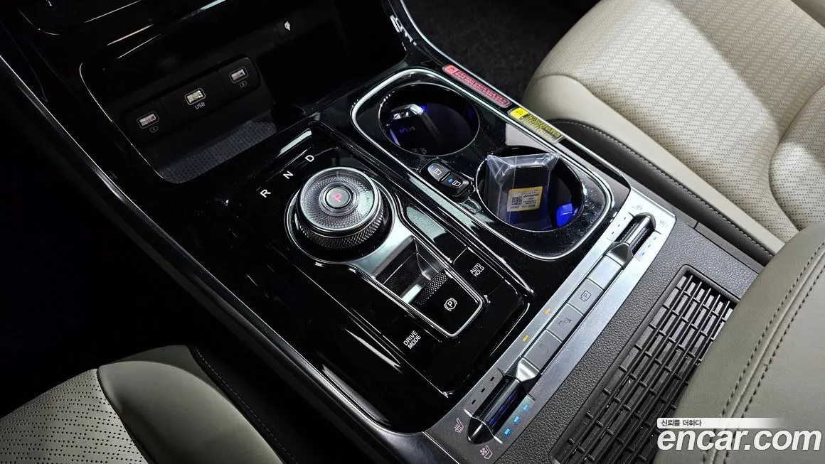 Kia Carnival — фото 10