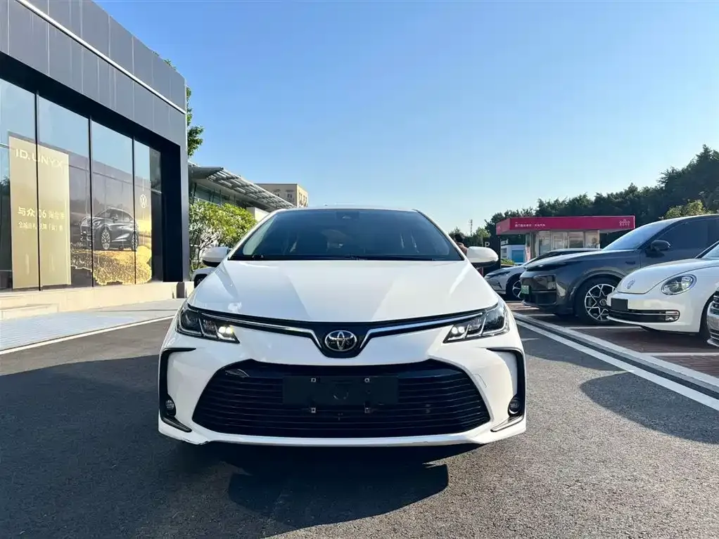 Toyota Corolla 2022 из CN, фото 7
