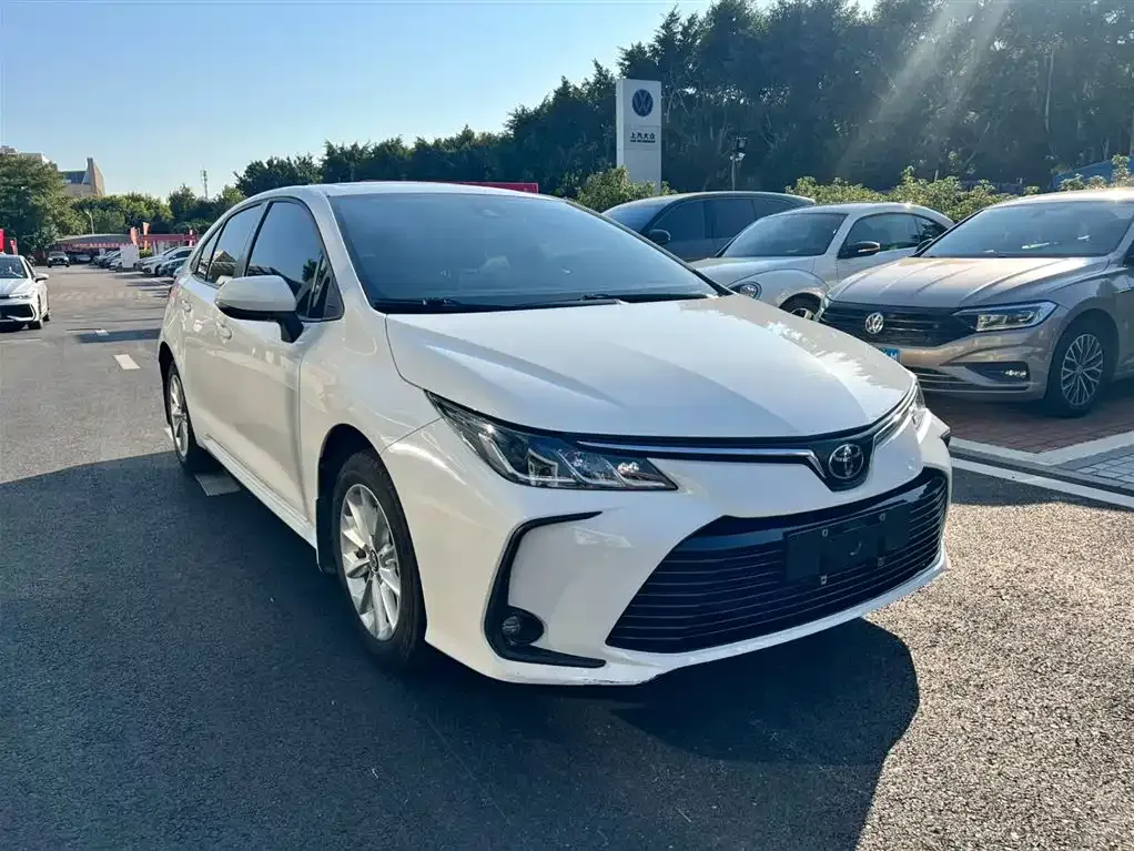 Toyota Corolla 2022 из CN, фото 8