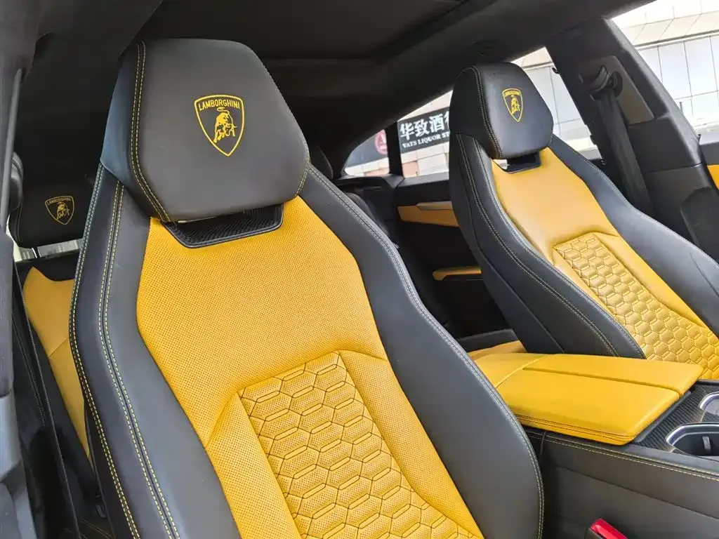 Lamborghini Urus 2023 из CN, фото 7