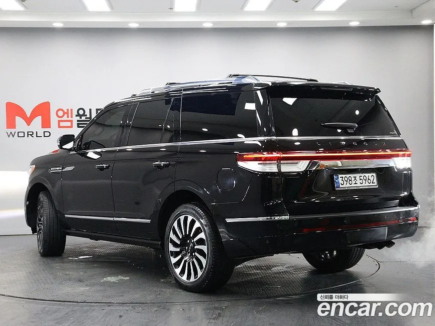 Lincoln Navigator 2023 из KR, фото 3