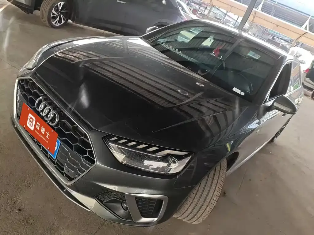 Audi A4L 2021 из CN, фото 1
