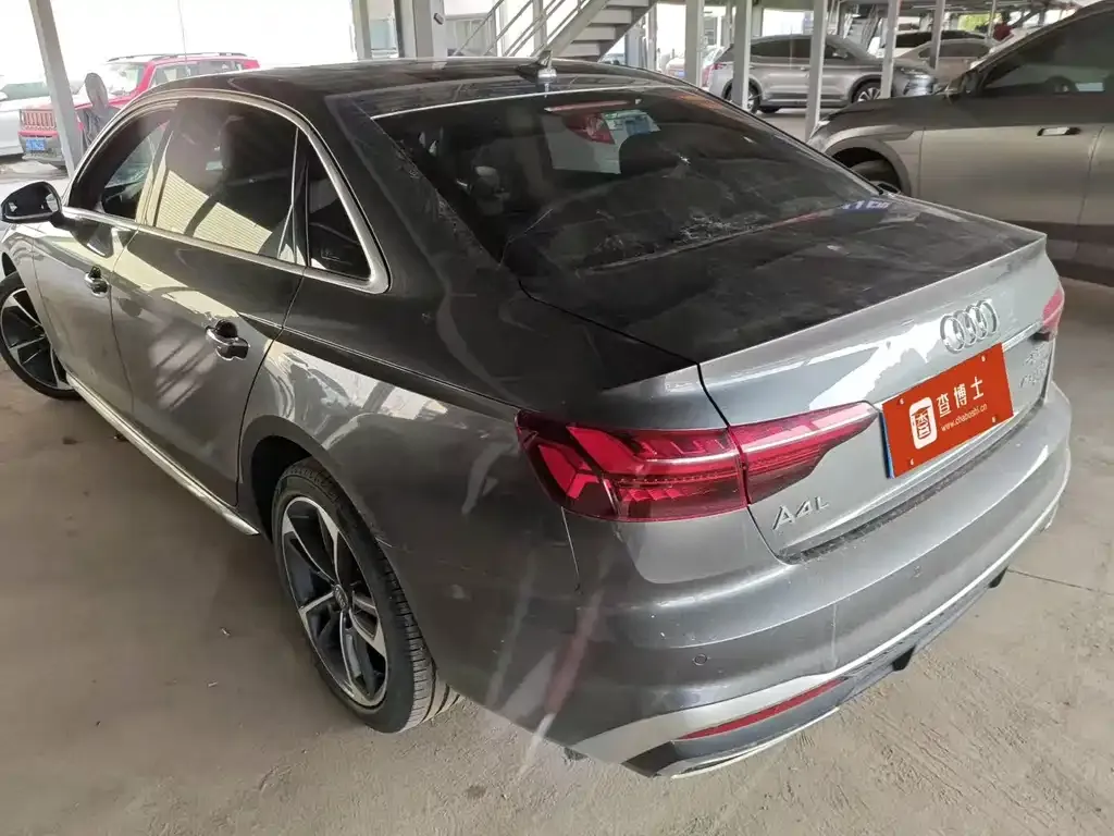 Audi A4L 2021 из CN, фото 6