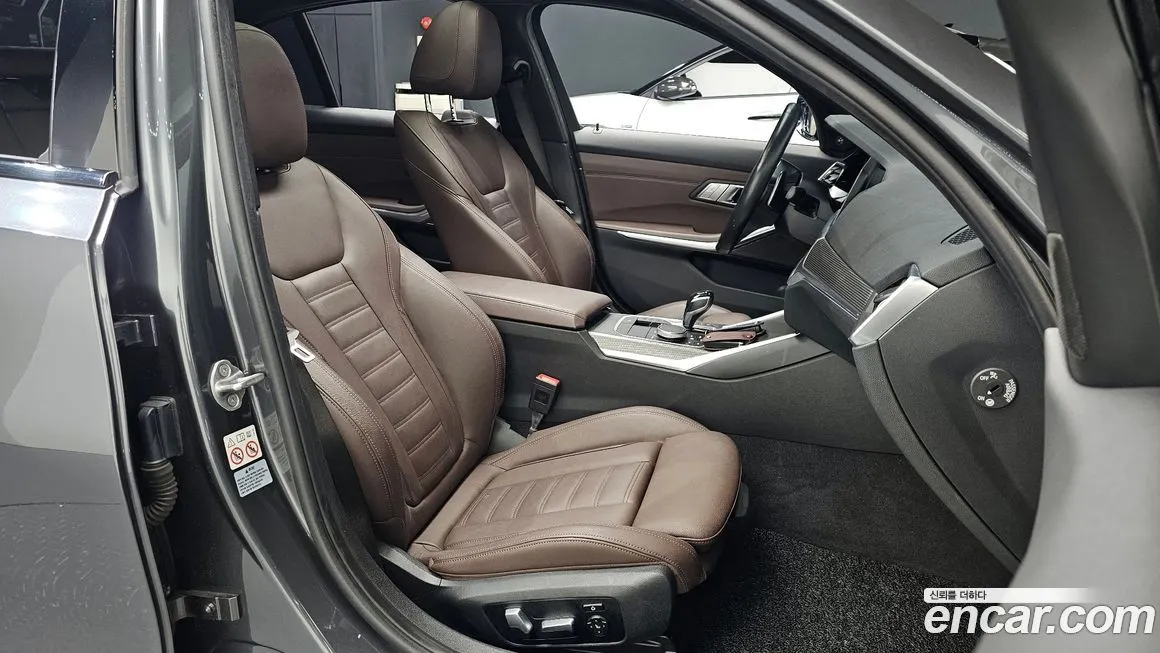BMW 3-Series 2021 из KR, фото 3