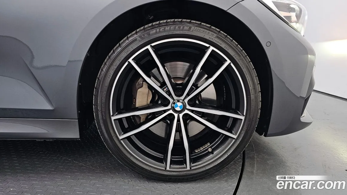 BMW 3-Series 2021 из KR, фото 10