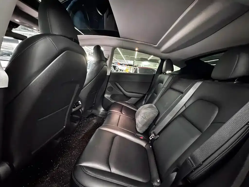 Tesla Model Y 2023 из CN, фото 3
