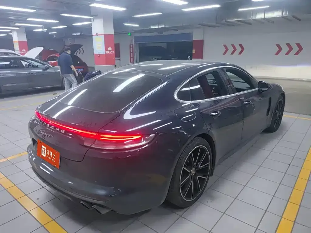 Porsche Panamera 2022 из CN, фото 3