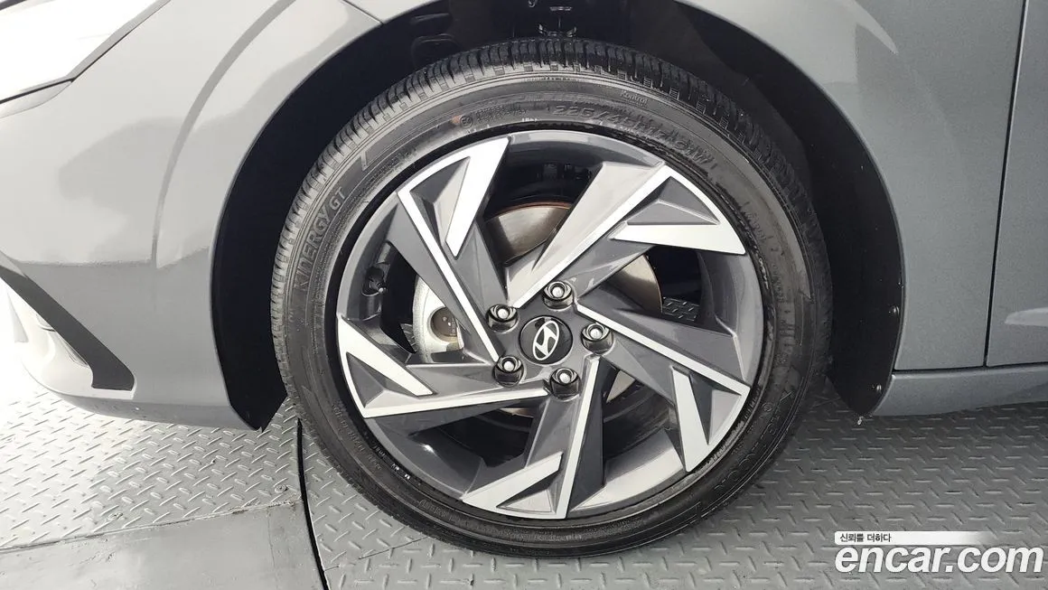 Hyundai AVANTE — фото 4