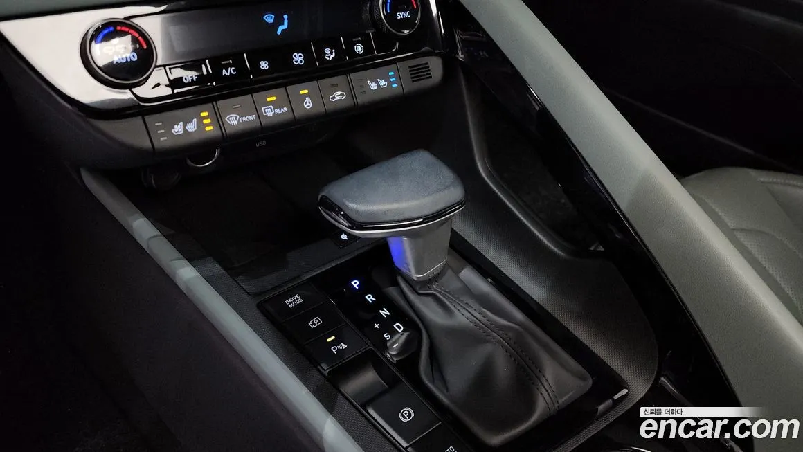 Hyundai AVANTE — фото 2