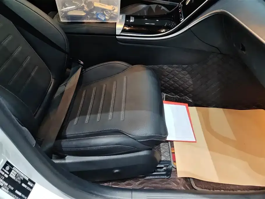 Mercedes-Benz C-Class 2023 из CN, фото 5
