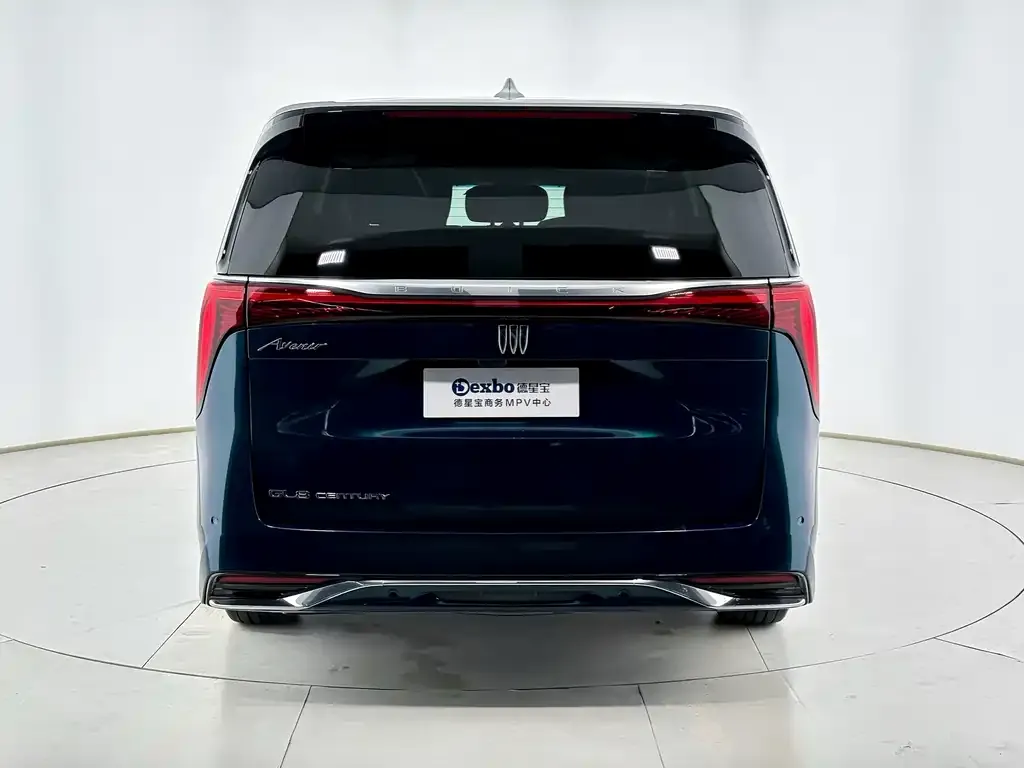 Buick Century 2023 из CN, фото 2