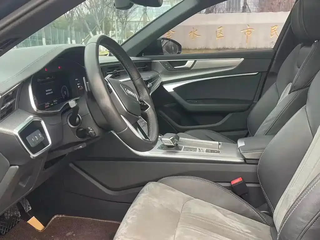 Audi A6L 2021 из CN, фото 4