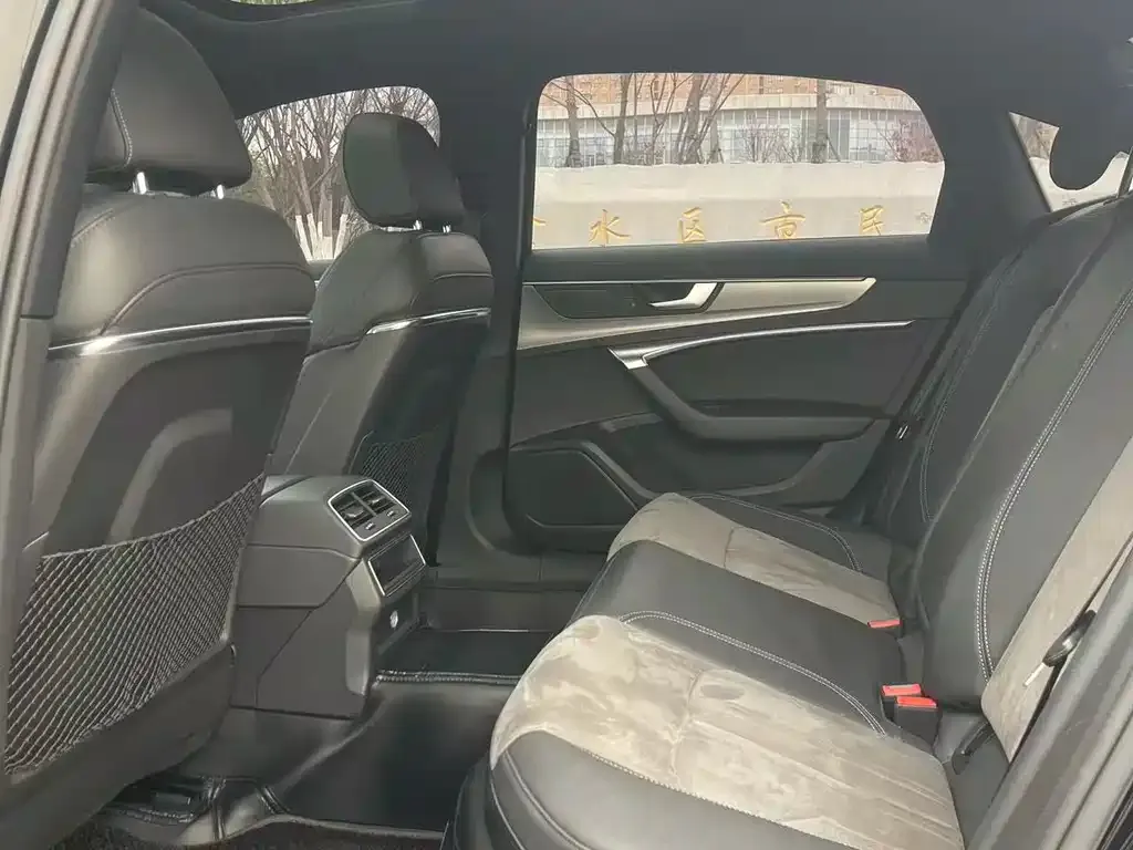 Audi A6L 2021 из CN, фото 2