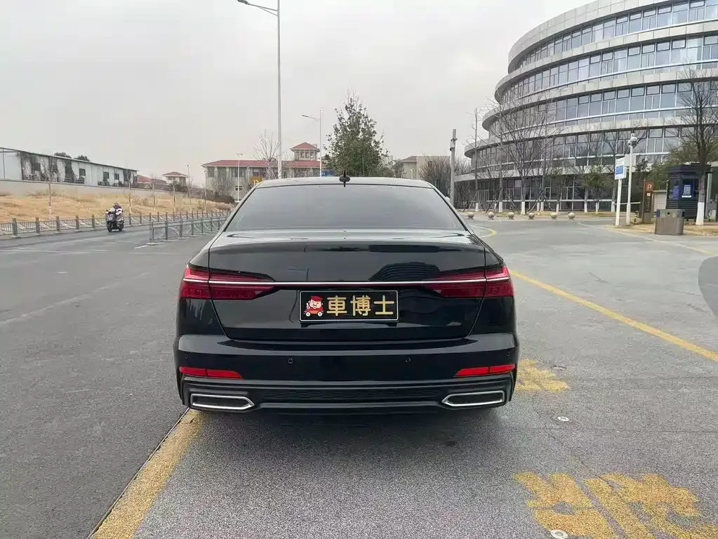Audi A6L 2021 из CN, фото 9