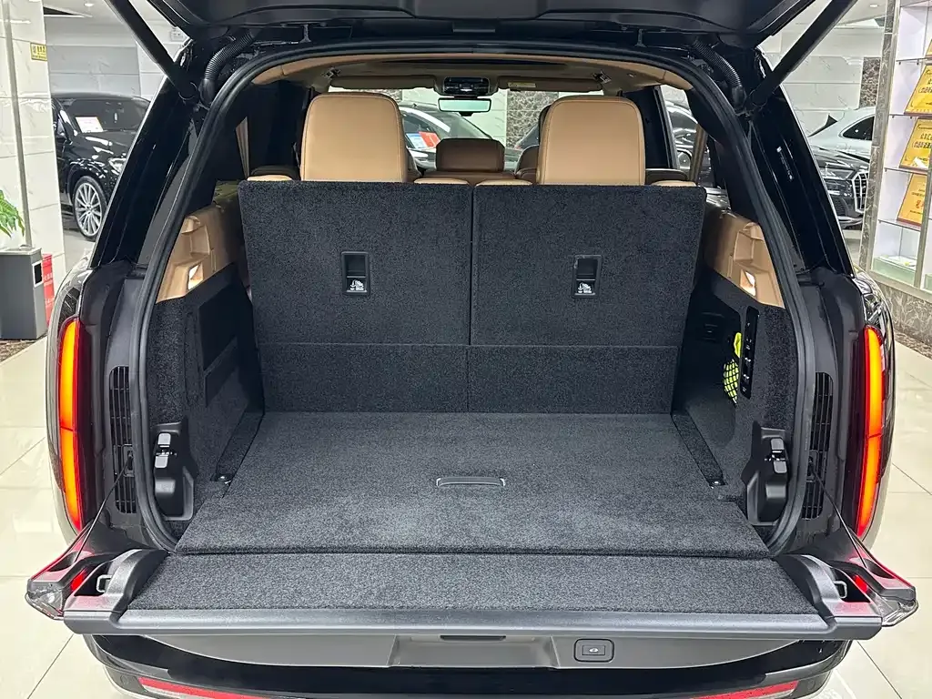 Land Rover Range Rover 2024 из CN, фото 8