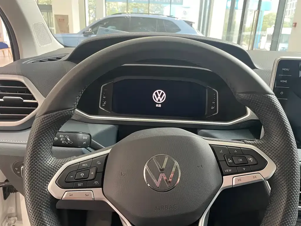 Volkswagen Tharu 2024 из CN, фото 10