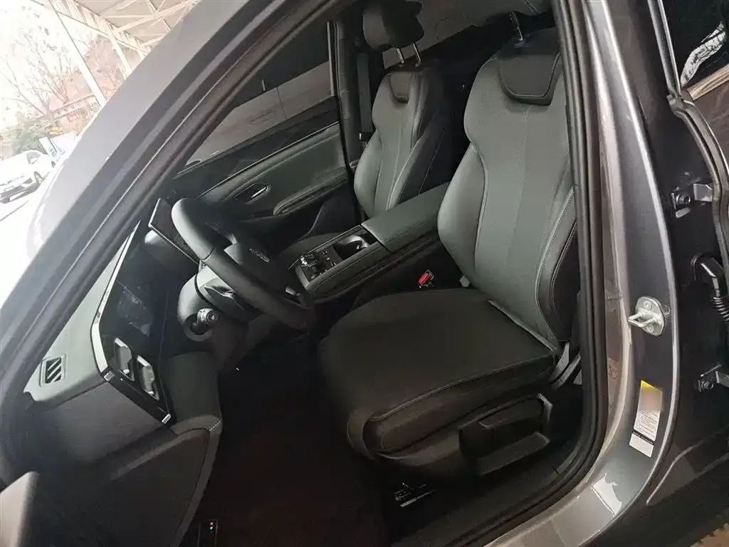BYD Qin L 2025 из CN, фото 10