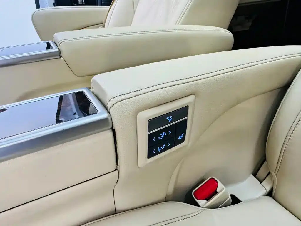 Toyota Alphard 2021 из CN, фото 3