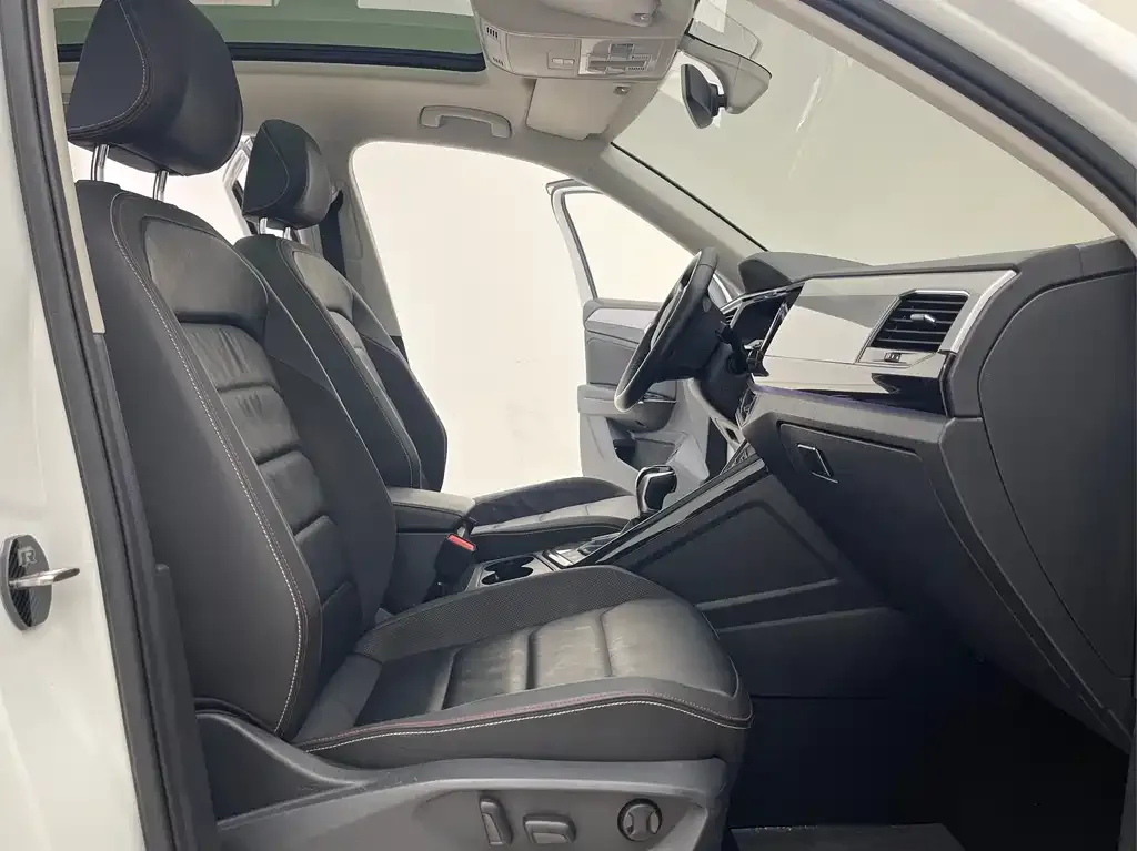 Volkswagen Tayron 2022 из CN, фото 9