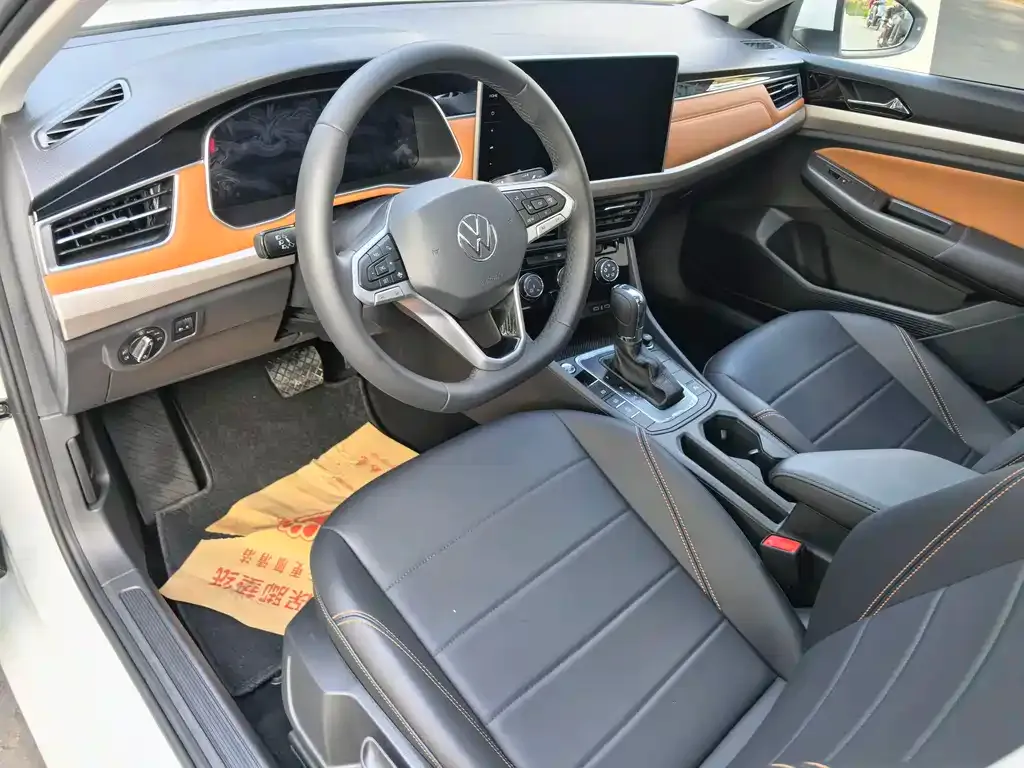 Volkswagen Bora 2024 из CN, фото 5